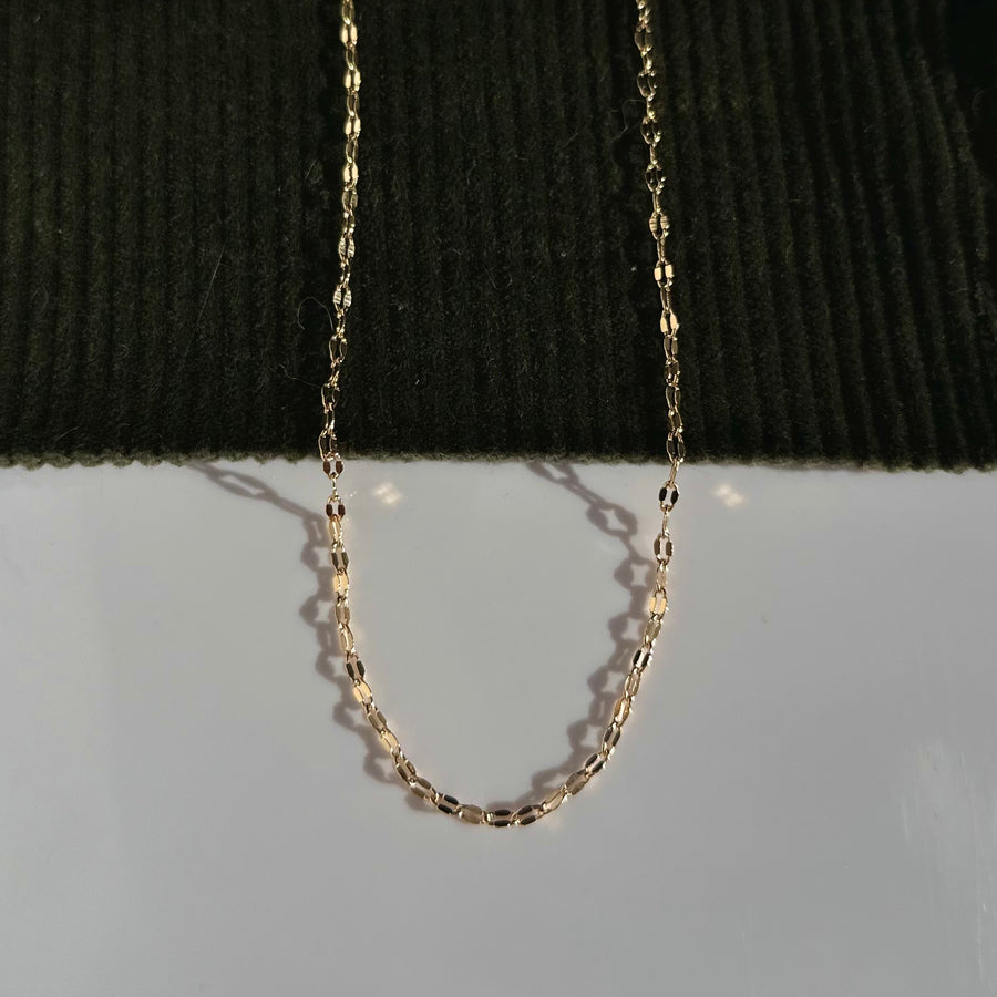 Ellipse Flat Chain Necklace - Gold Filled