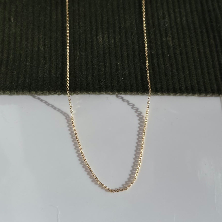 Thin Oval Necklace - Gold Filled