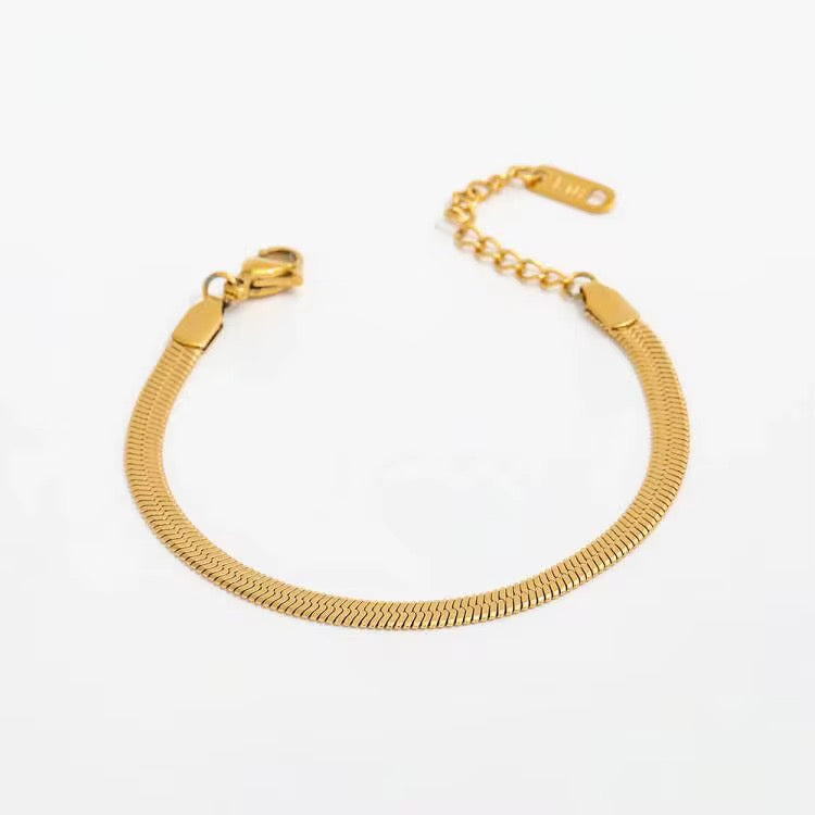 Clementine Herringbone Bracelet - Gold/Silver